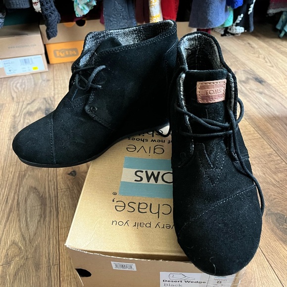 Toms Desert Wedge - Picture 1 of 5